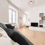 Corridoni 2b Tirabora Short Rent Апартаменты *