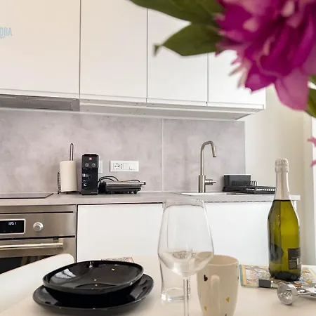 Daire Corridoni 2b Tirabora Short Rent Trieste