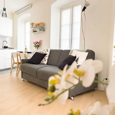 شقة Corridoni 2b Tirabora Short Rent