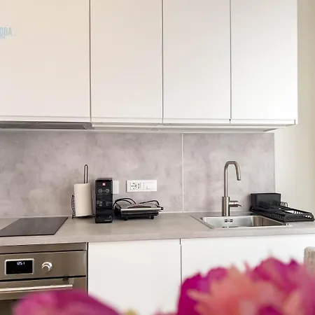 Corridoni 2b Tirabora Short Rent Apartment *