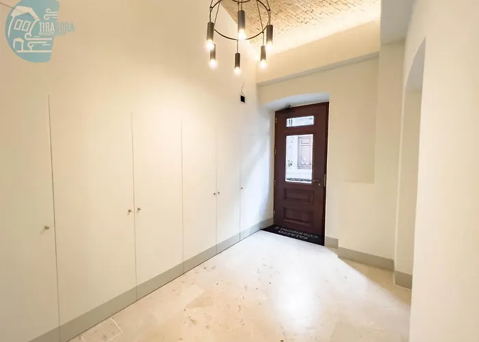 Corridoni 2b Tirabora Short Rent شقة