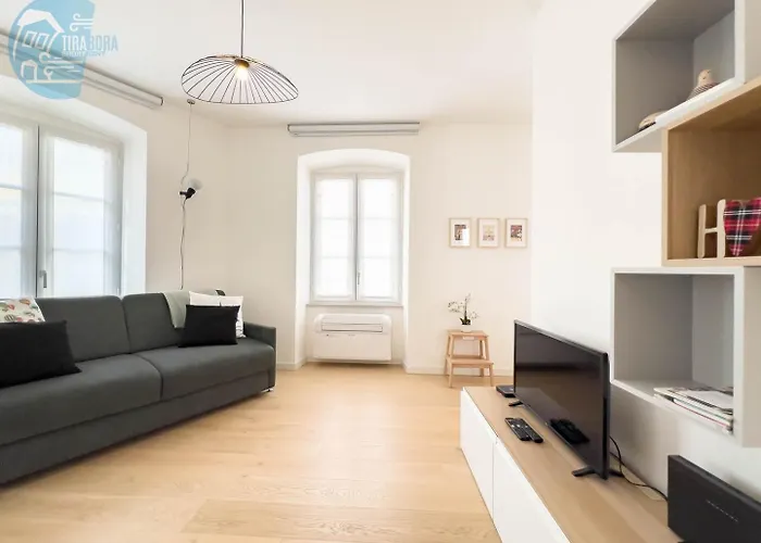 Corridoni 2b Tirabora Short Rent شقة