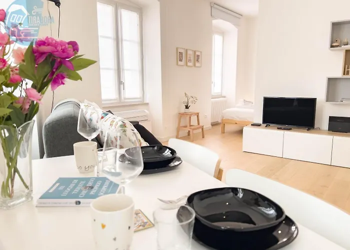 شقة Corridoni 2b Tirabora Short Rent