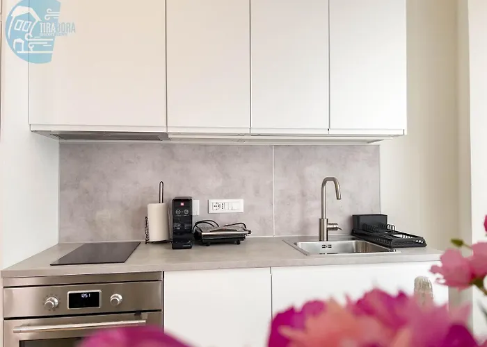 Corridoni 2b Tirabora Short Rent Apartment *